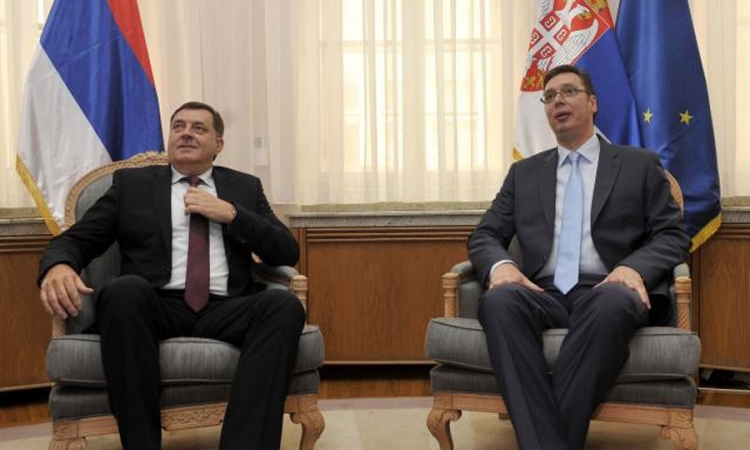 Dodik i Vučić otvaraju fiskulturnu salu OŠ "Srbija"