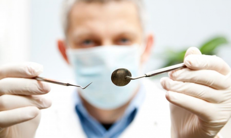 Proteza kod zubara iz Dubaija košta 152.000 dolara