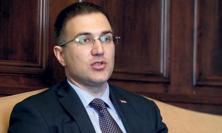 Stefanović: Nećemo tolerisati napade na policiju