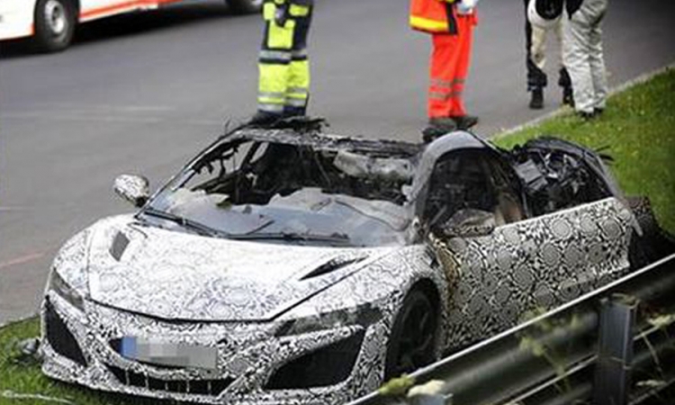 Honda NSX izgorjela na Nirburgringu