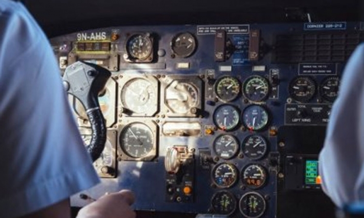 Tragedija izbjegnuta pukom srećom: Pilot aviona zaspao, kopilot igrala igrice