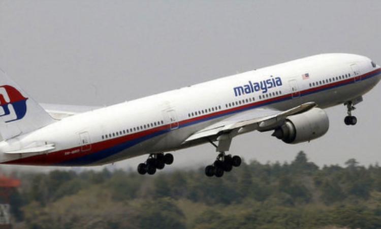 Bračni par skidao novac sa računa nestalih putnika malezijskog aviona