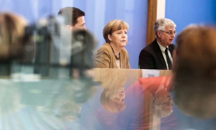 Merkelova traži pomoć stručnjaka