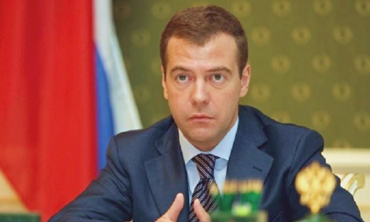 Medvedev: Država će štititi sve domaće kompanije