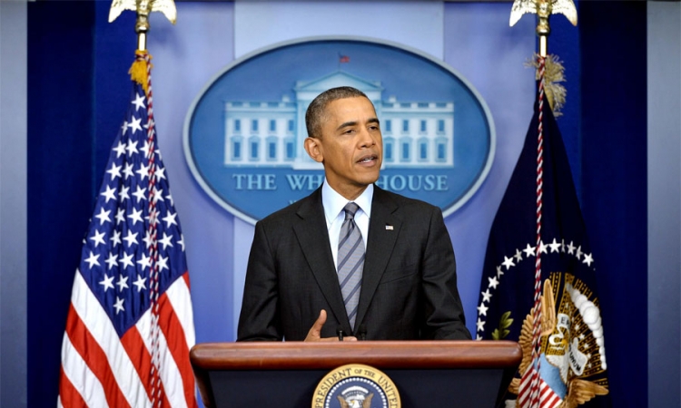 Obama: SAD pooštravaju sankcije Rusiji