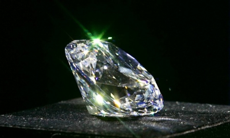 Dijamant prodat za 27,6 miliona dolara