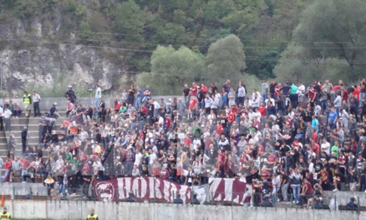 Navijači Sarajeva nastavljaju sa incidentima, potukli se sa navijačima Igmana