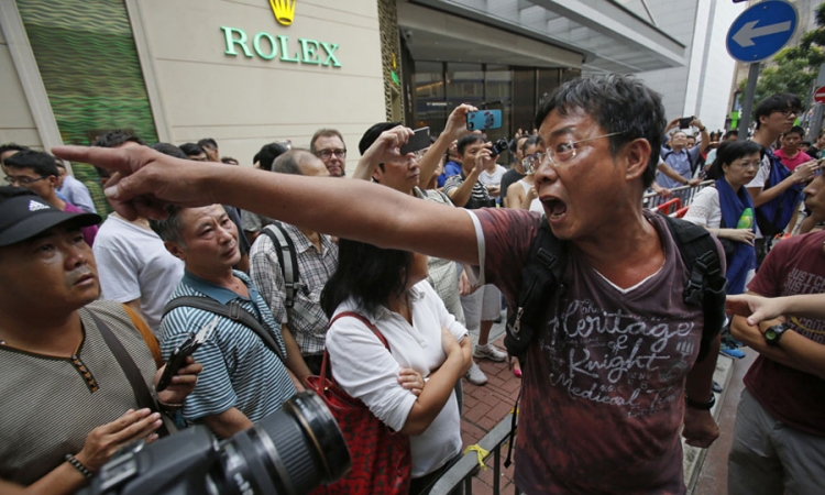 Demonstranti u Hong Kongu odustali od pregovora s vlastima