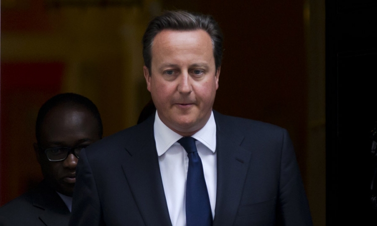Kameron: Moj šef je britanski narod, a ne Barozo