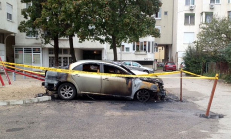 Advokatu zapaljen automobil u Mostaru
