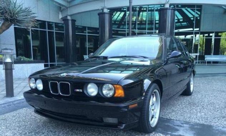 BMW M5 iz 1993. godine košta više od najnovijeg modela
