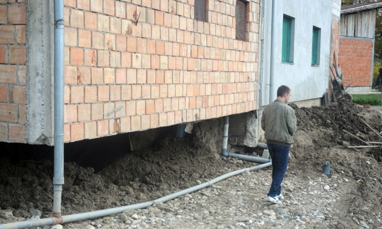 Sanacija klizišta spasila kuće u Česmi