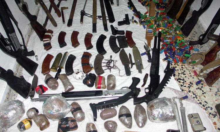 Zagrepčanka policiji predala arsenal bombi, oružja i eksploziva