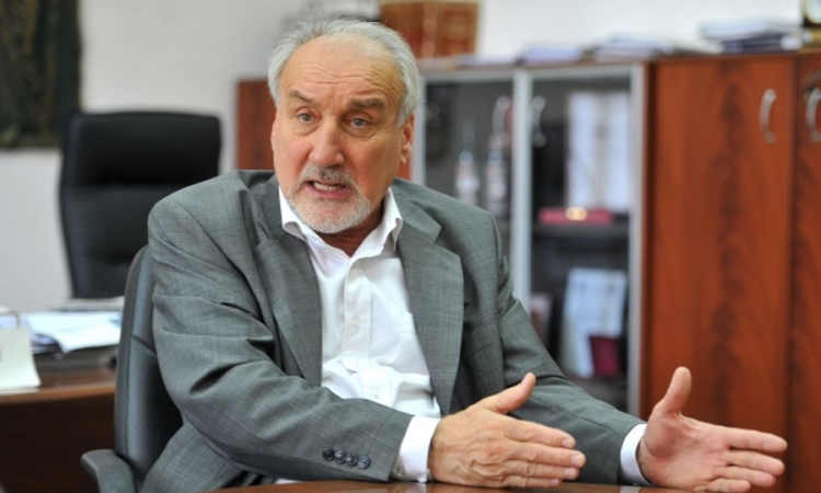 Vukčević ide u penziju prije kraja mandata