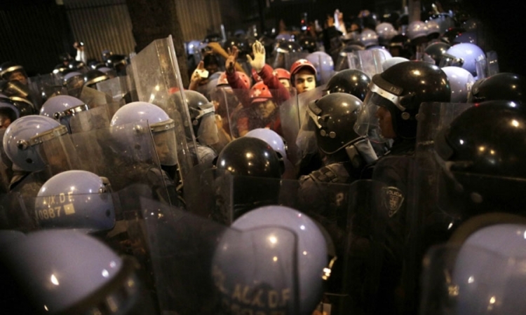 U sukobima demonstranata i policije u Meksiku 21 povrijeđenih