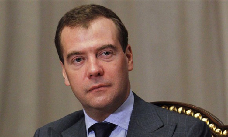 Medvedev: Rusija ima načina da se izbori s krizom rublje