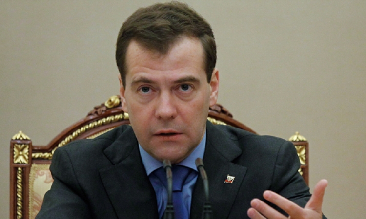 Medvedev: Plan o potrošnji Vlade štiti rusku privredu od recesije
