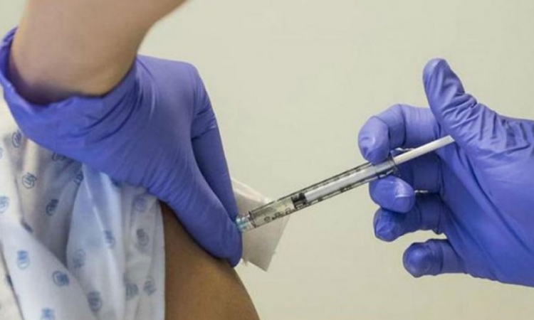 Vakcina protiv ebole bezbjedna, potrebno još testiranja