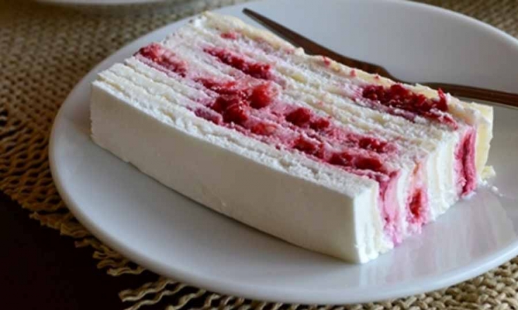 Voćna torta sa rozen korama