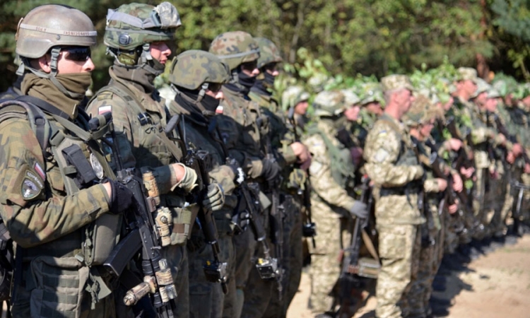 Poljska šalje vojne instruktore u Ukrajinu   