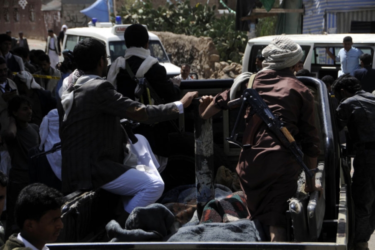 Obustava napada u Jemenu radi dostavljanja pomoći?