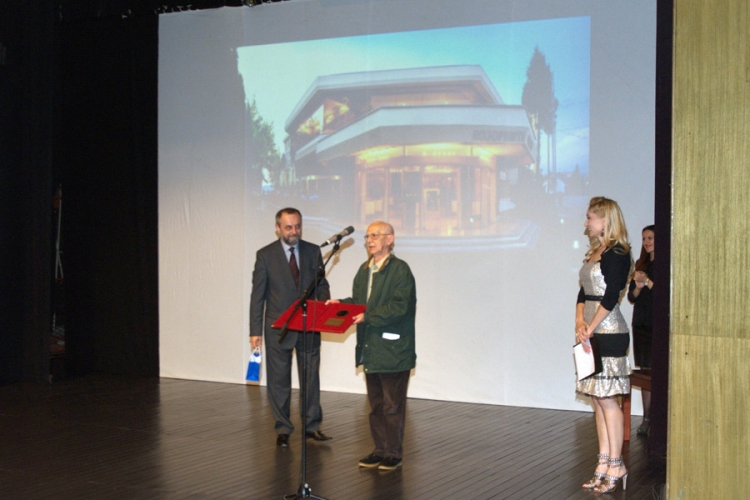 Otvorena obnovljena i dograđena zgrada pozorišta u Prijedoru