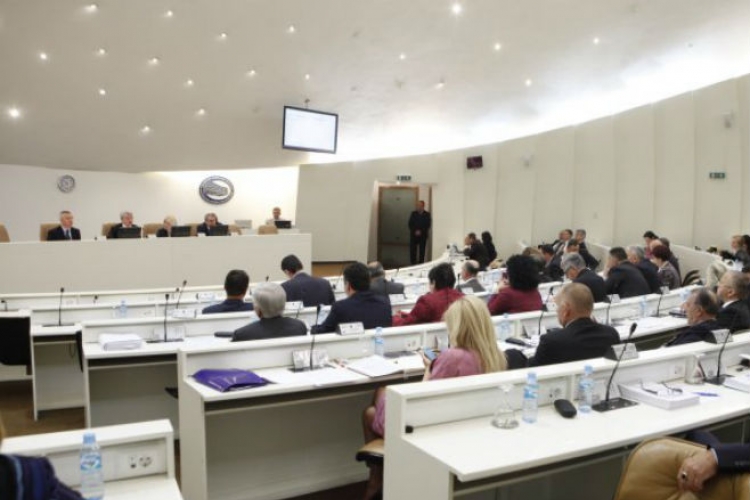 Parlament BiH: Bez izjašnjavanja o rezoluciji o Srebrenici