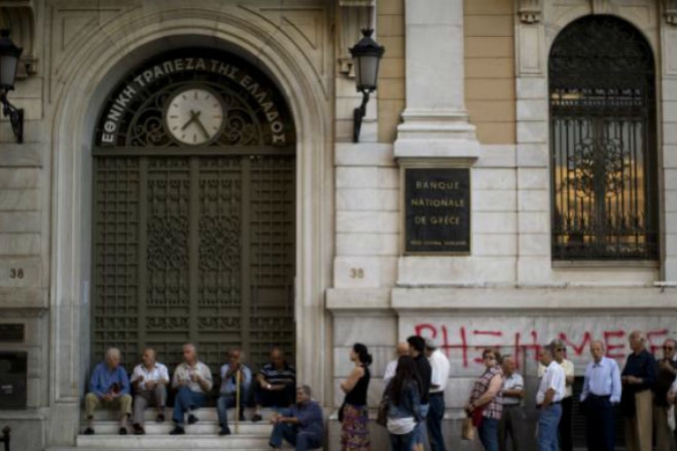 Banke u Grčkoj i dalje zatvorene, građanima po 50 evra