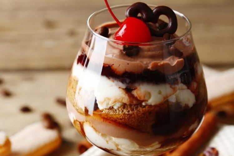 Savršen ljetni desert: Čokolada u čaši