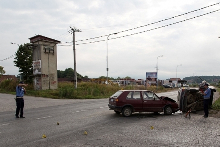 Nesreća kod Prijedora: Dvoje povrijeđenih