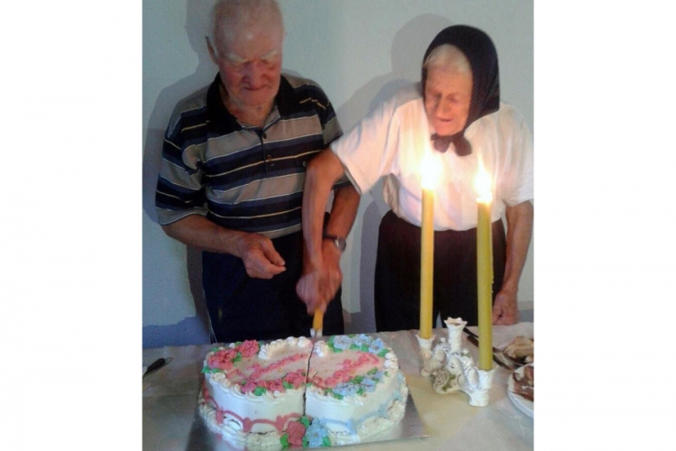 Bračni par Vučenović proslavio 60 godina braka