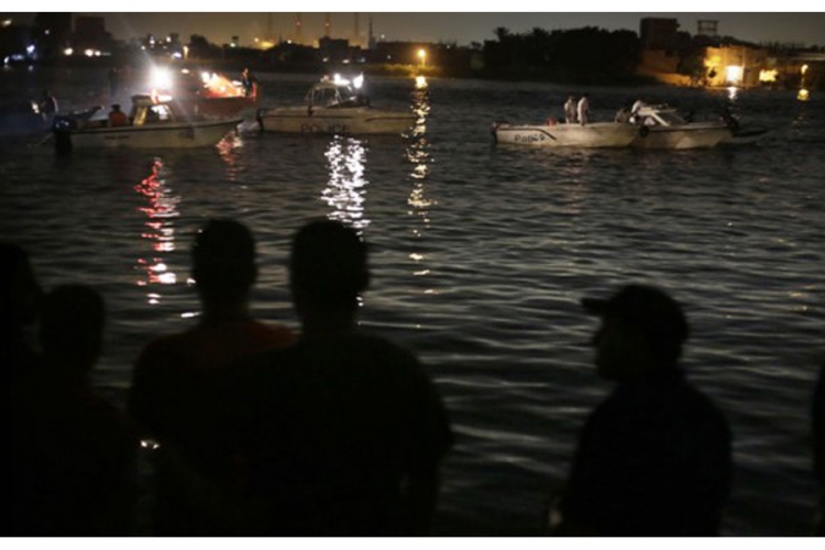 Potonuo brod pun migranata kod libijske obale, stotine poginulih