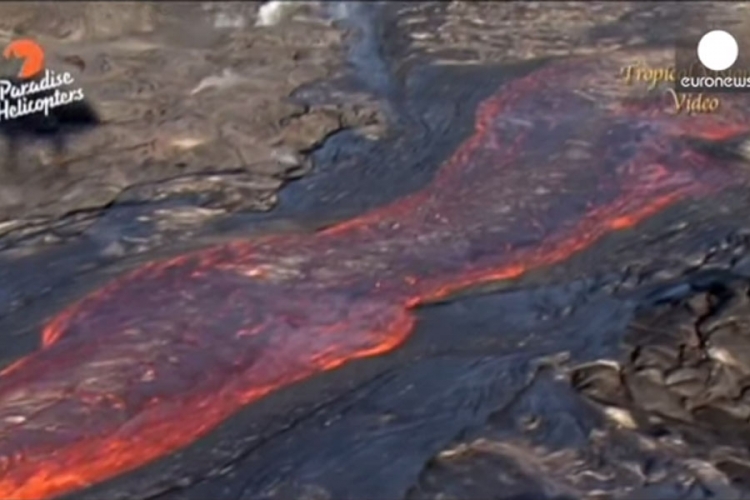 Pogledajte snimak lave koja teče kao rijeka (VIDEO)
