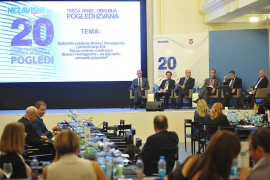 Treća panel-diskusija: EU opredijeljena da pomogne BiH