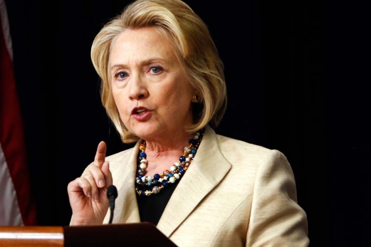 Objavljena 4.386 povjerljiva mejla Hillary Clinton