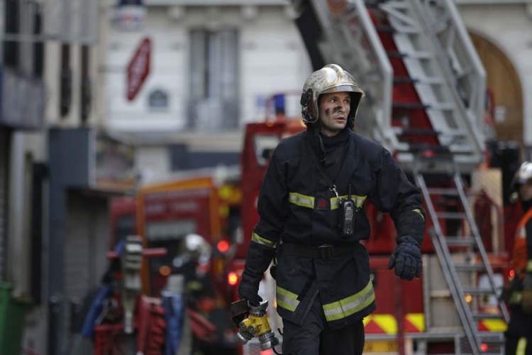 Pariz: U požaru osmoro mrtvih, među njima dvoje dece