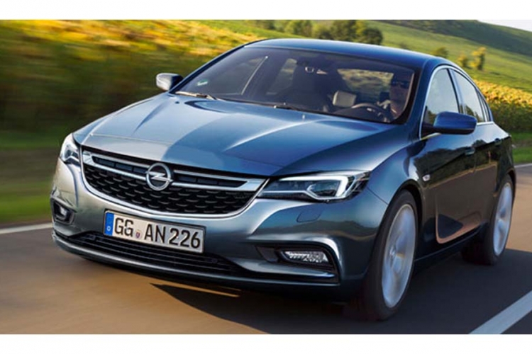 Opel insignia od 2017. biće elegantnija i ekonomičnija (FOTO)