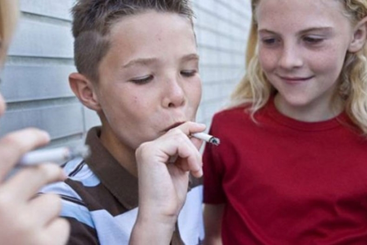 U FBiH djeca mlađa od 10 godina počinju pušiti