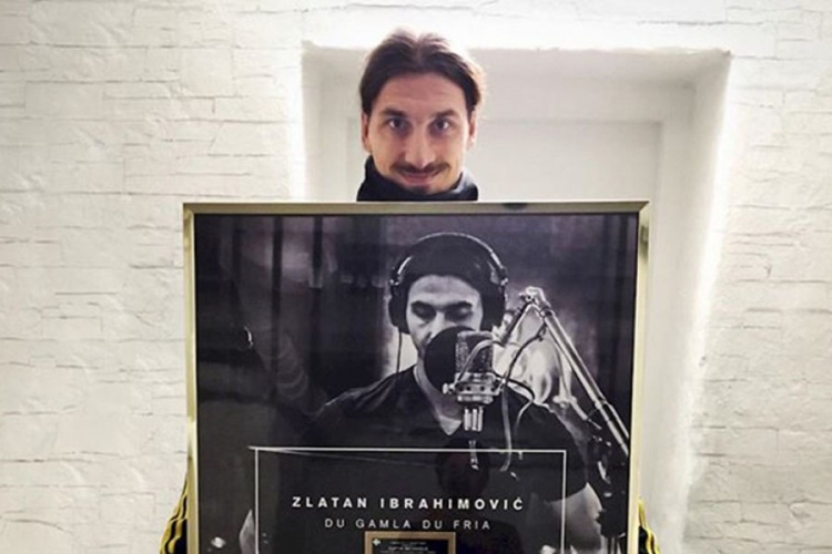 Ibrahimović dobio Zlatnu ploču za svoju verziju himne (VIDEO)