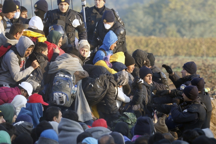 Migranti probili prolaz na hrvatskoj granici