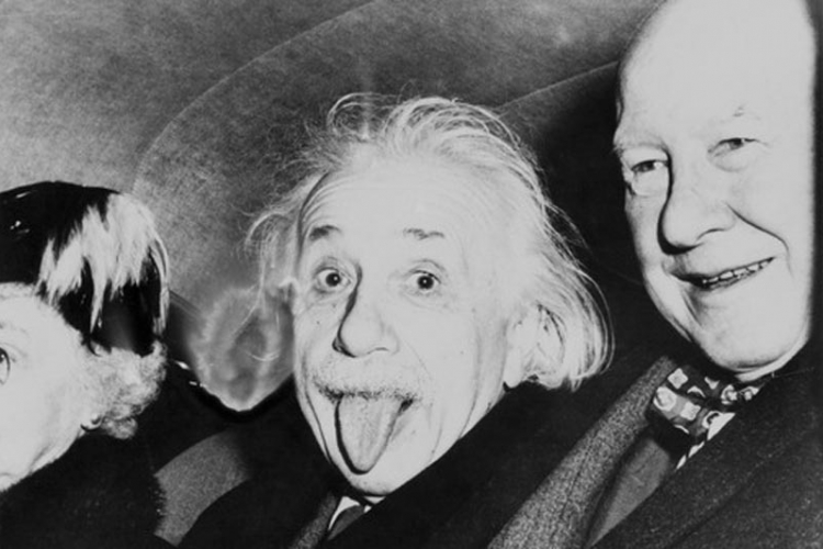 Znate li zašto Ainštajn na slavnoj fotografiji isplazio jezik