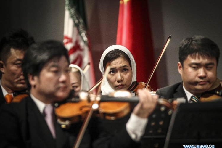 Vlasti zabranile nastup Simfonijskom orkestru Teherana jer u njemu ima žena
