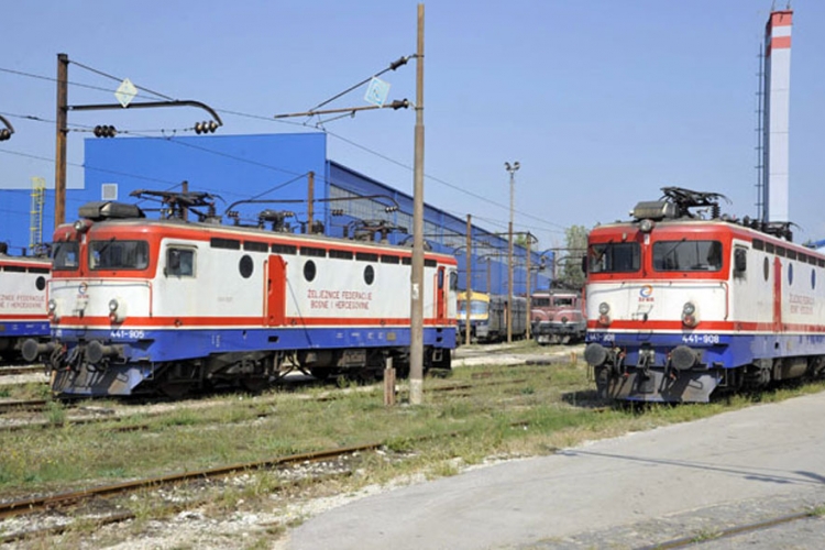 Tuzla: Mladića udario teretni voz