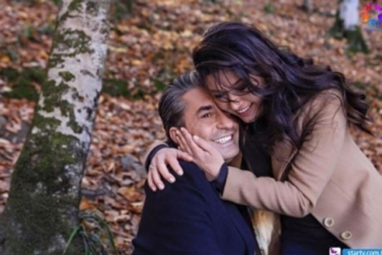 Slavna turska glumica izbačena iz serije zbog poljupca