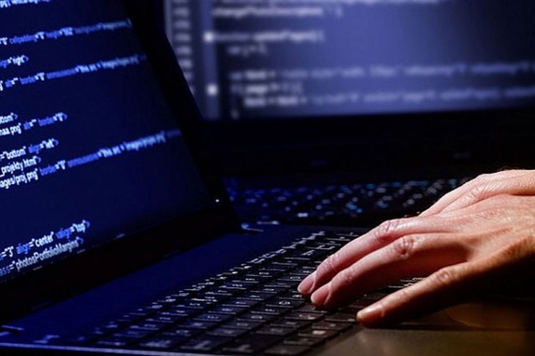 Hakeri objavili lične podatke 20.000 zaposlenih u FBI