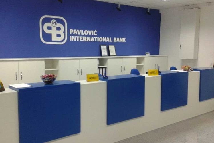 Pavlović banka: Nema mjesta panici, novac klijenata siguran
