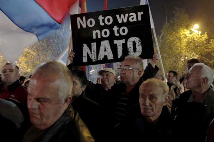 Podgorica: Protesti protiv ulaska Crne Gore u NATO