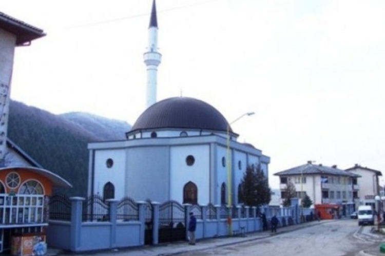 Muftijstvo tuzlansko: Napadi na zaposlene IZ u Vlasenici i Bijeljini