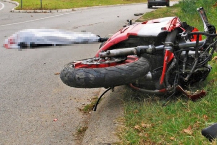 Motociklisti stradali u sudarima s kamionom i golfom