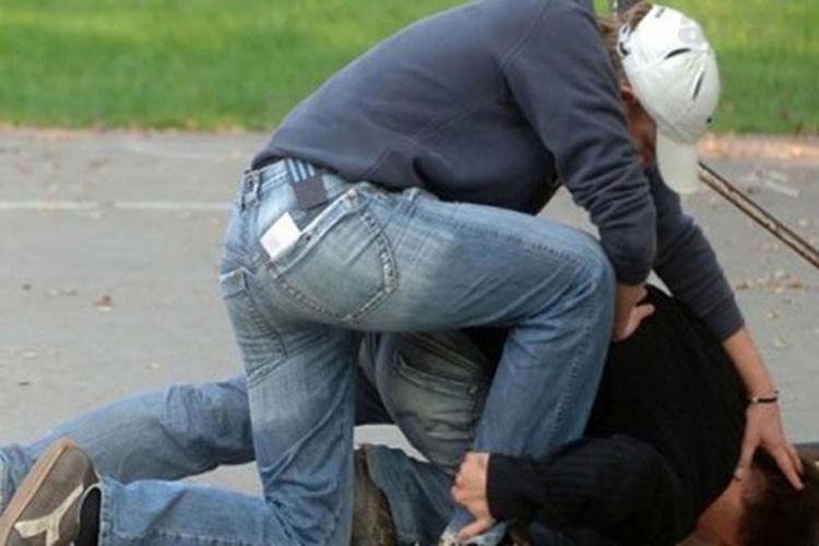 Banjaluka: Tokom tuče u kafiću u centru povrijeđen muškarac